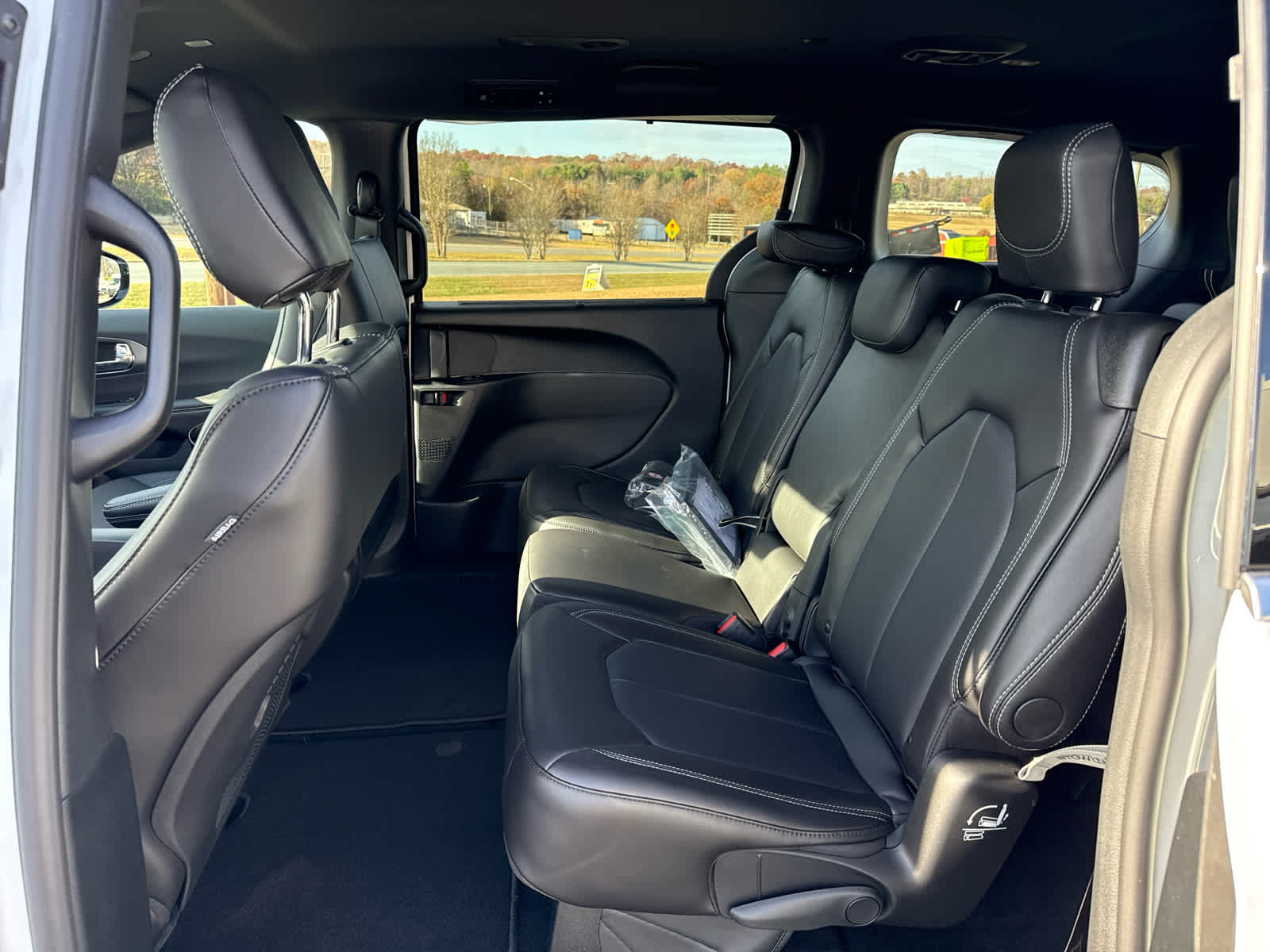 2026 Chrysler Pacifica PACIFICA SELECT