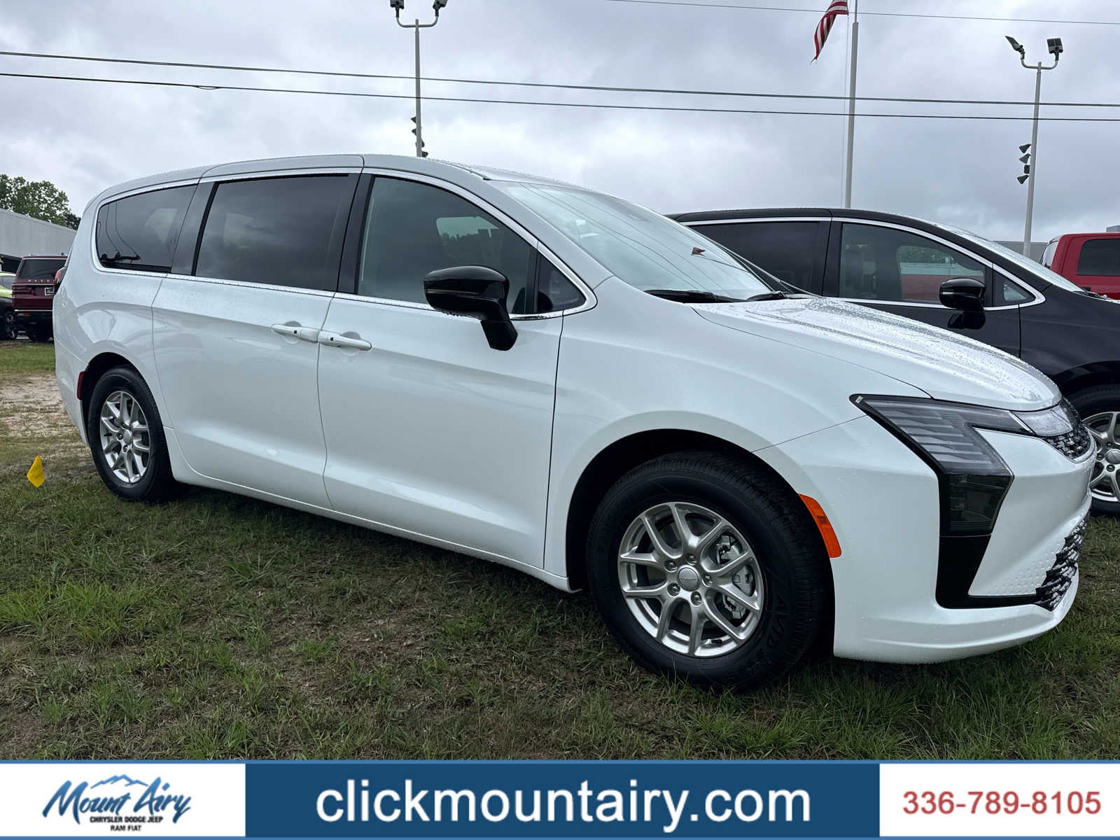 2027 Chrysler Pacifica PACIFICA SELECT