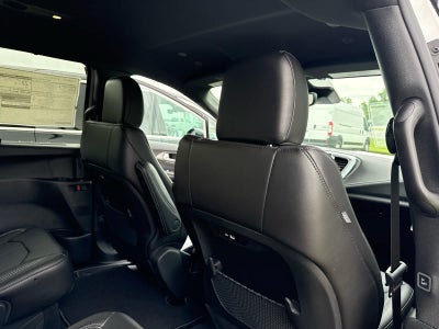 2027 Chrysler Pacifica PACIFICA SELECT