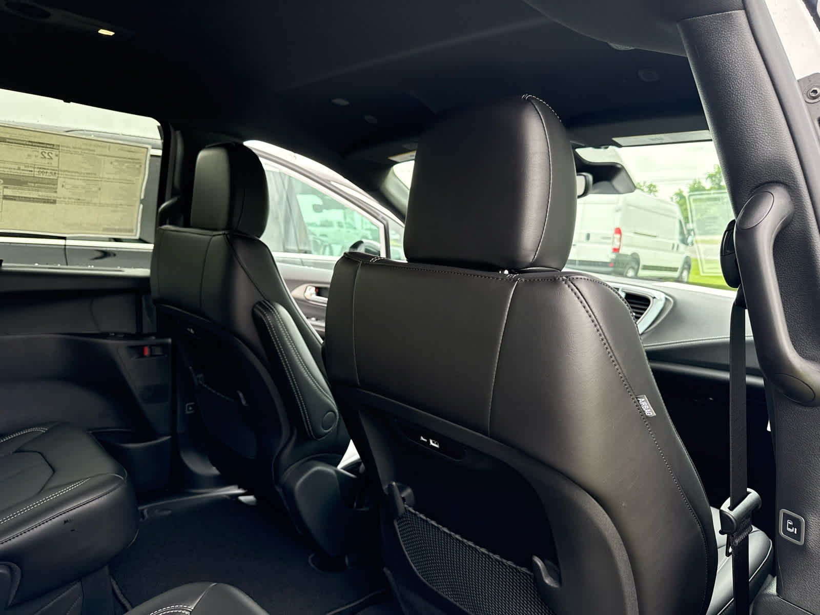 2027 Chrysler Pacifica PACIFICA SELECT