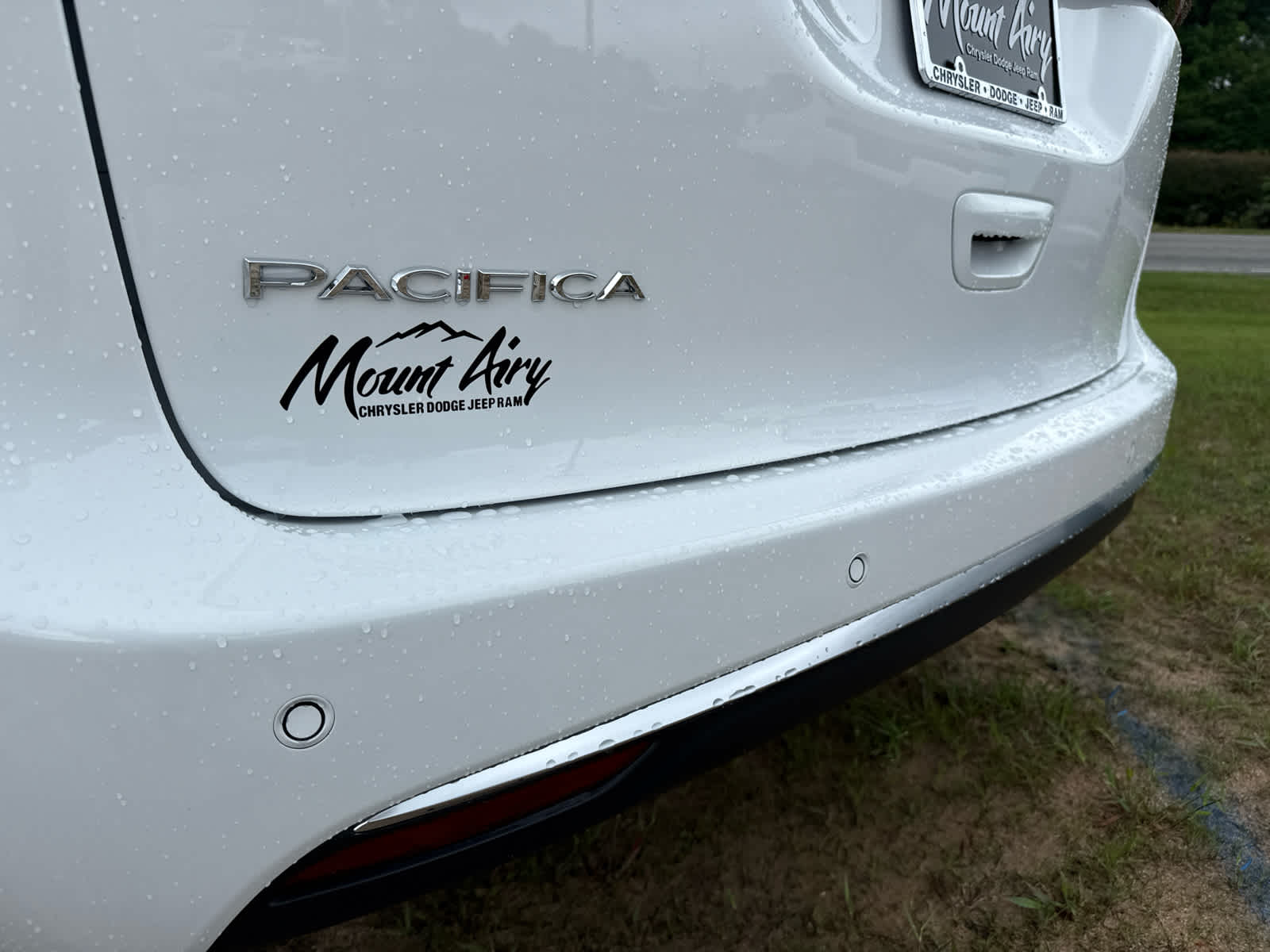 2027 Chrysler Pacifica PACIFICA SELECT