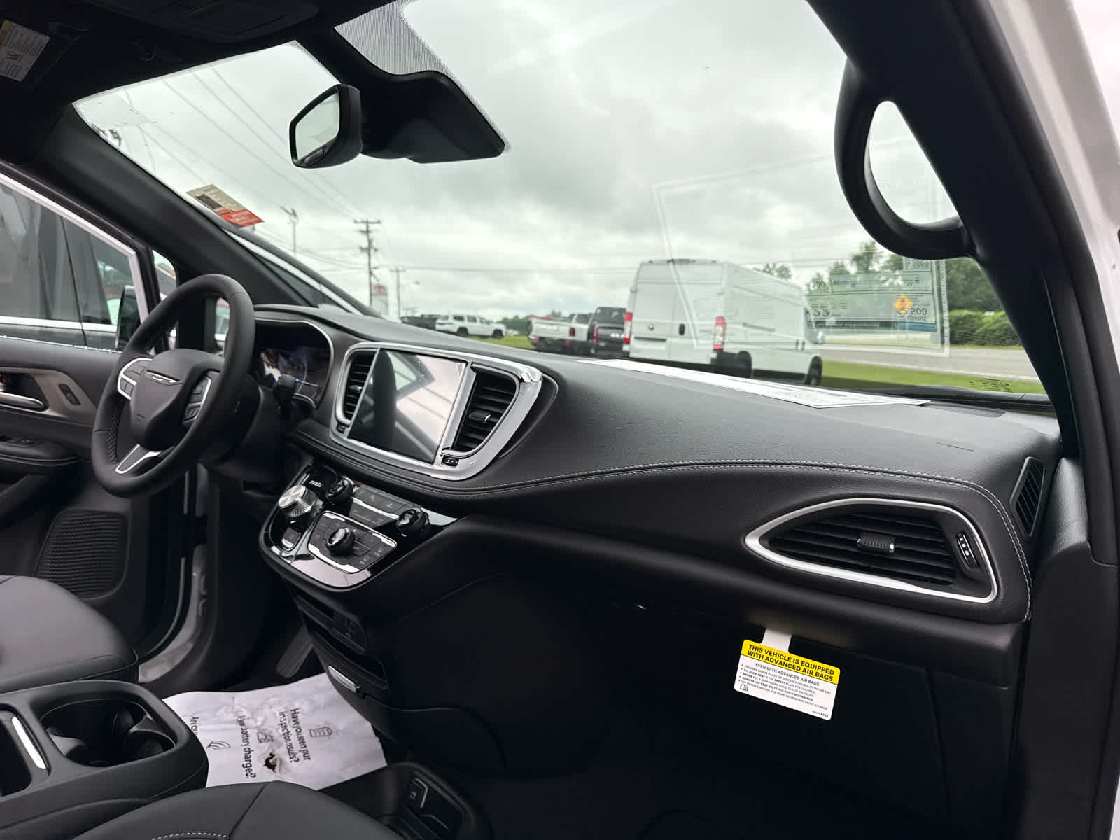 2027 Chrysler Pacifica PACIFICA SELECT