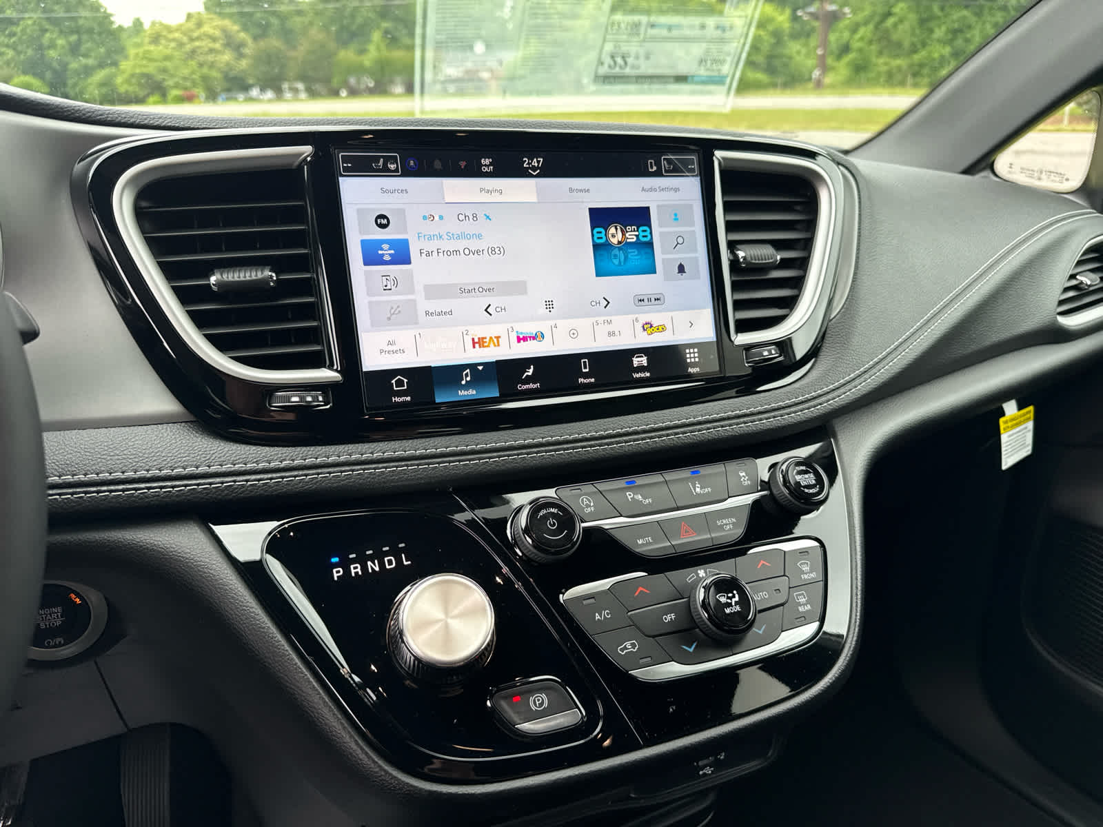 2027 Chrysler Pacifica PACIFICA SELECT