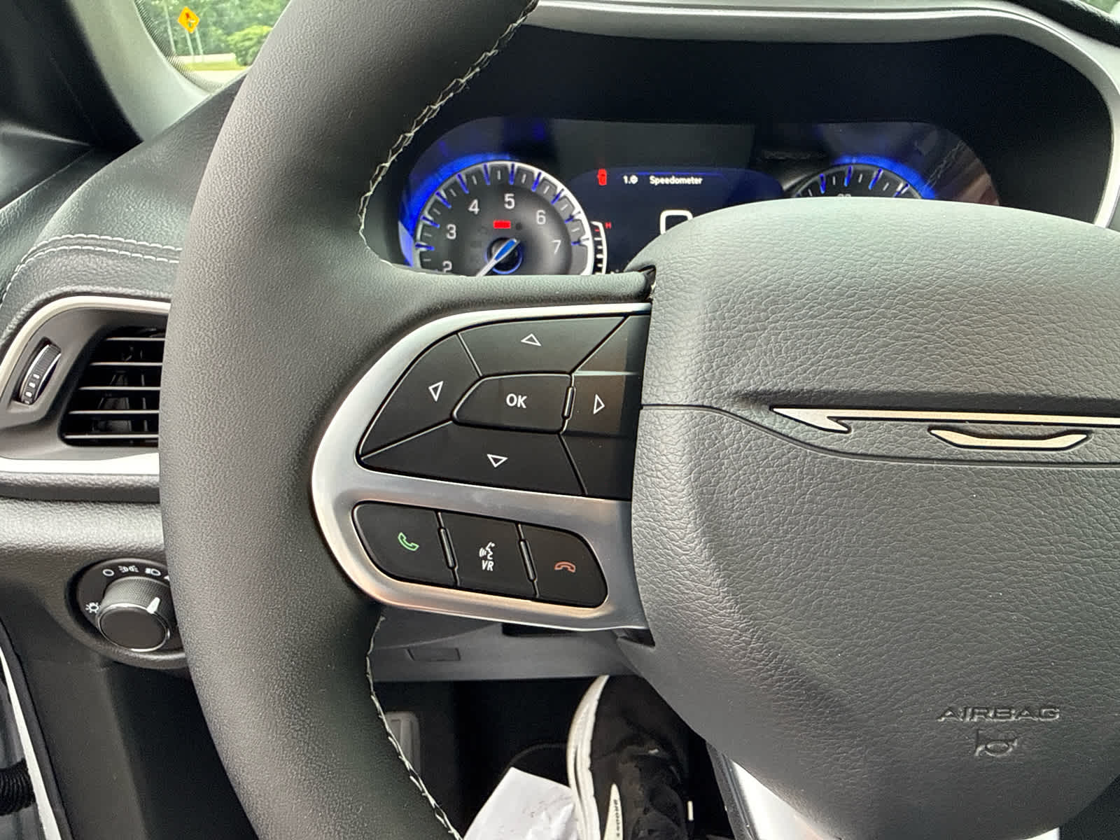 2027 Chrysler Pacifica PACIFICA SELECT