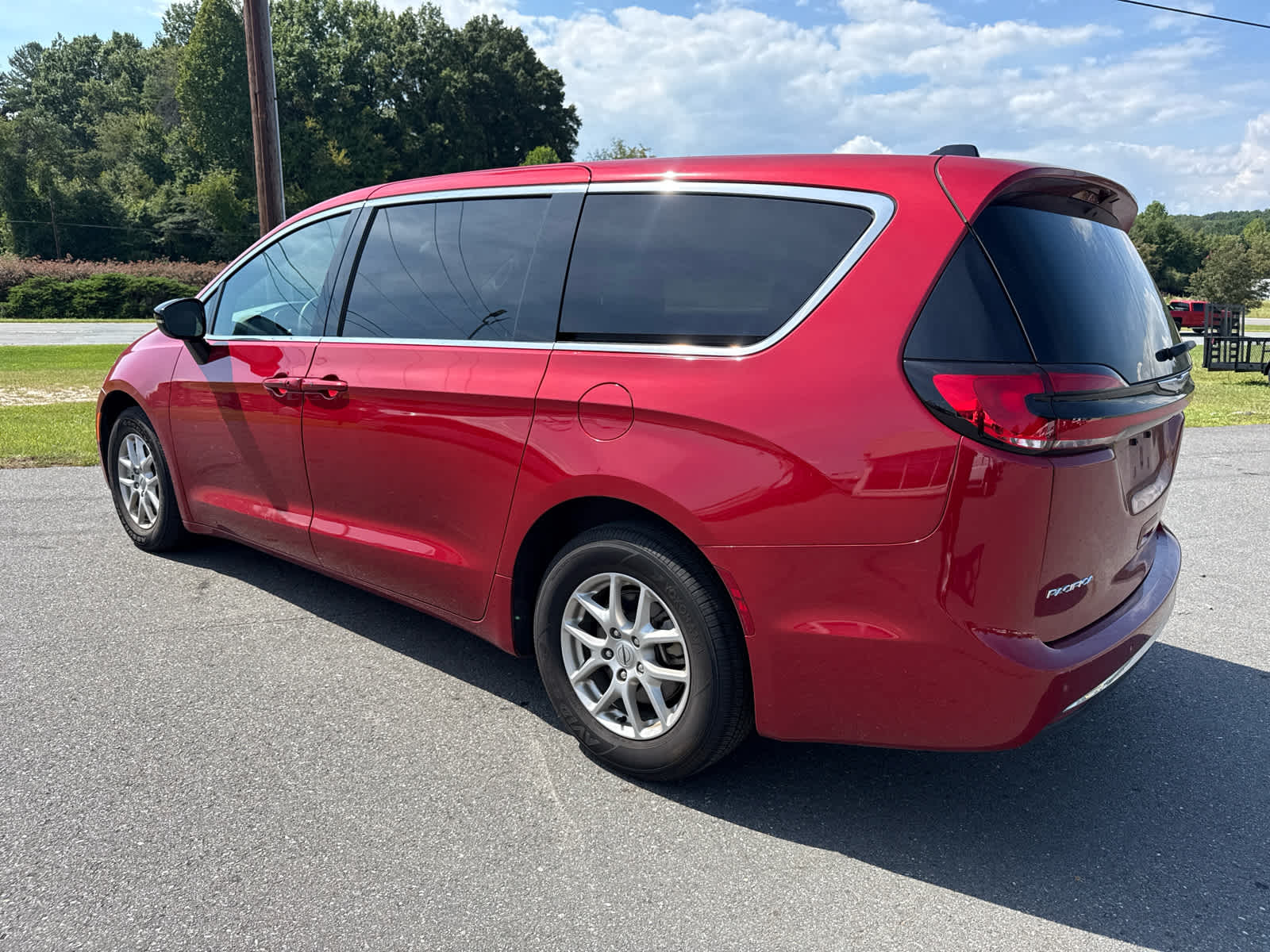 2025 Chrysler Pacifica Select