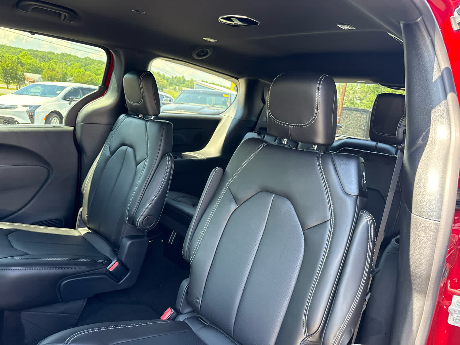 2027 Chrysler Pacifica PACIFICA SELECT