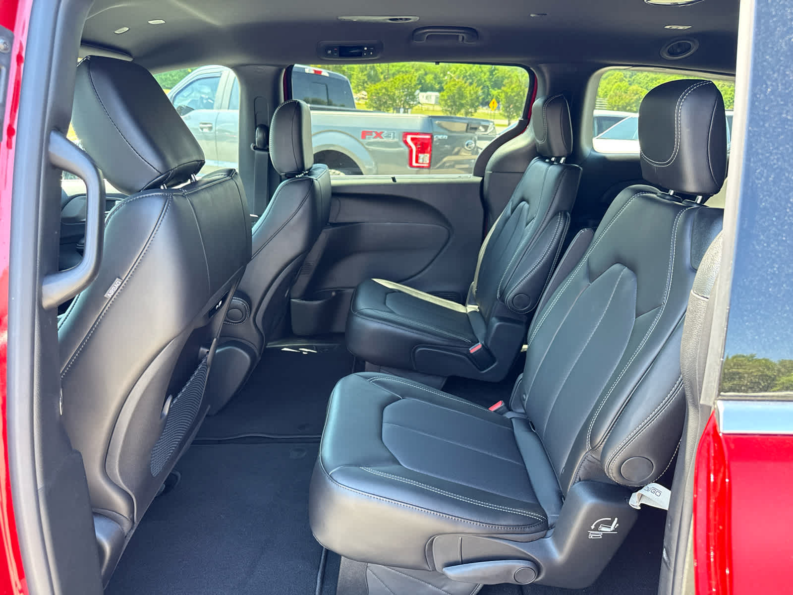 2027 Chrysler Pacifica PACIFICA SELECT