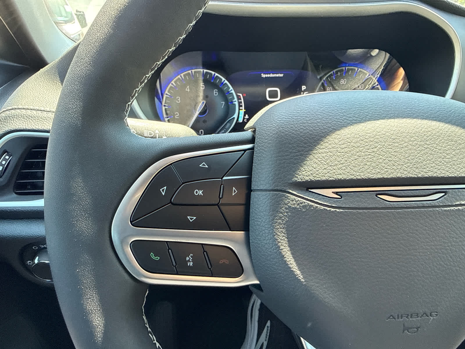 2027 Chrysler Pacifica PACIFICA SELECT