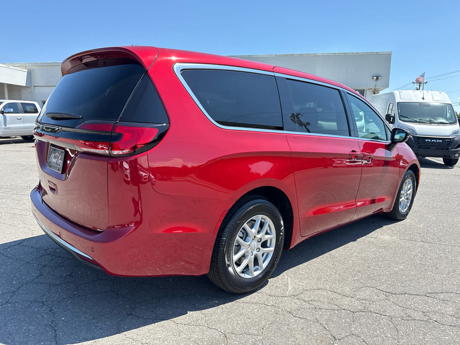 2027 Chrysler Pacifica PACIFICA SELECT