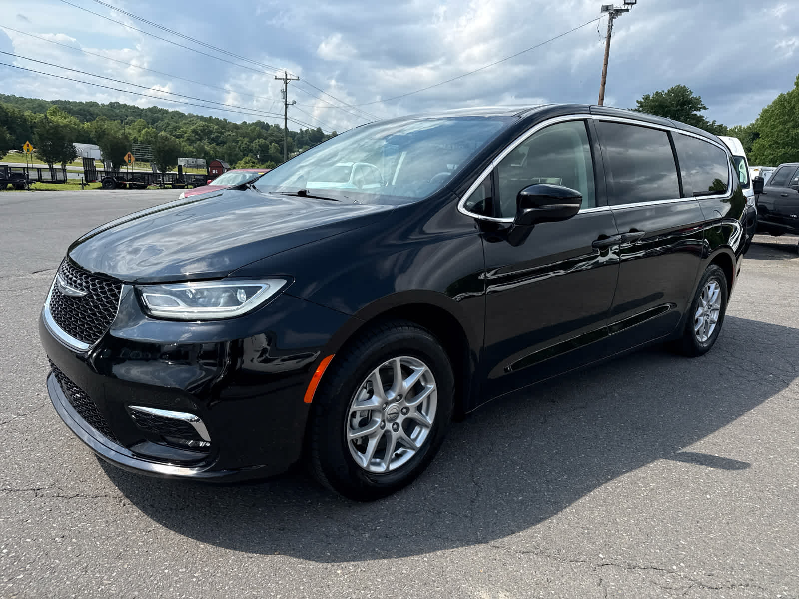 2024 Chrysler Pacifica Touring L