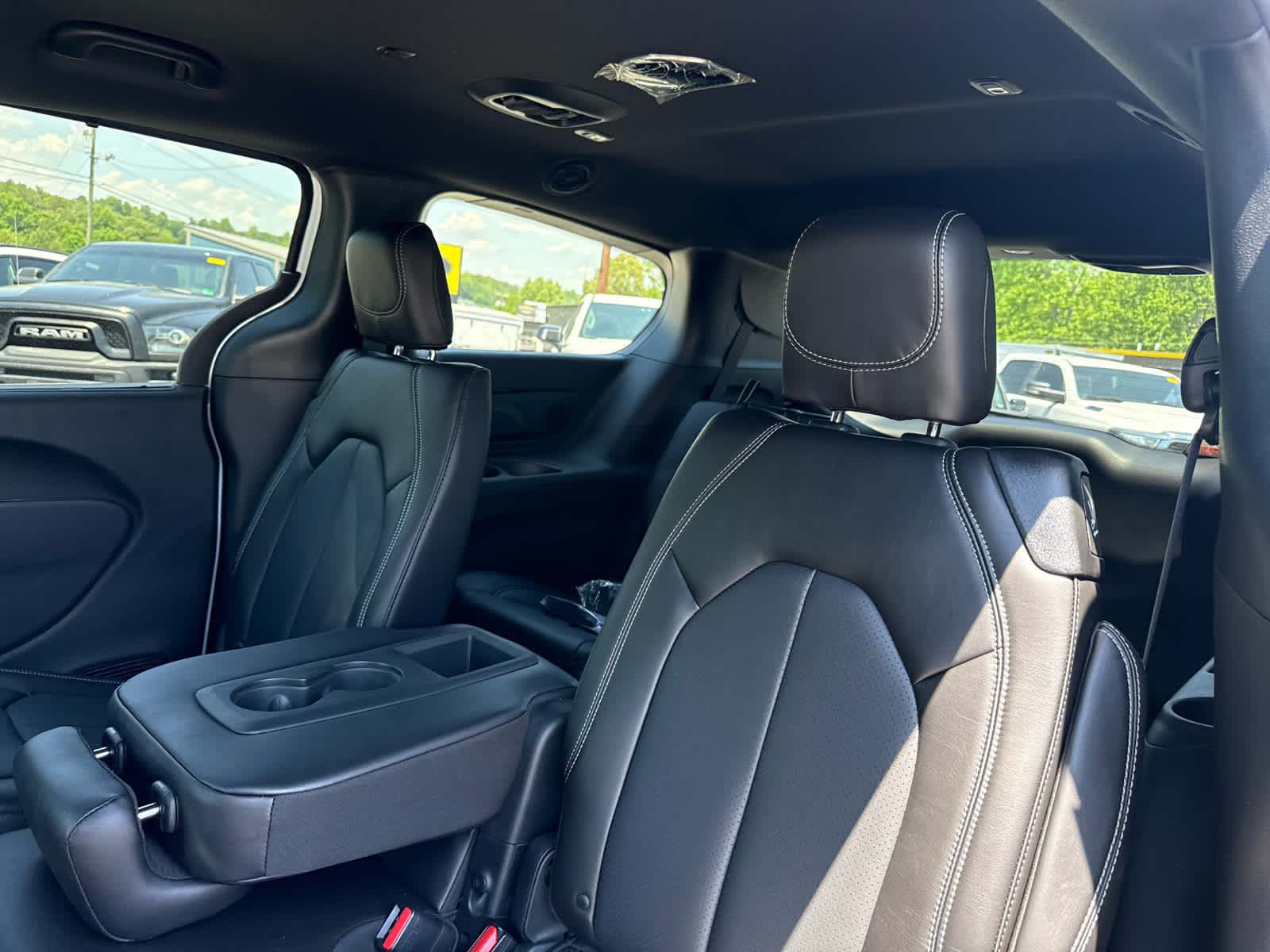 2027 Chrysler Pacifica PACIFICA SELECT