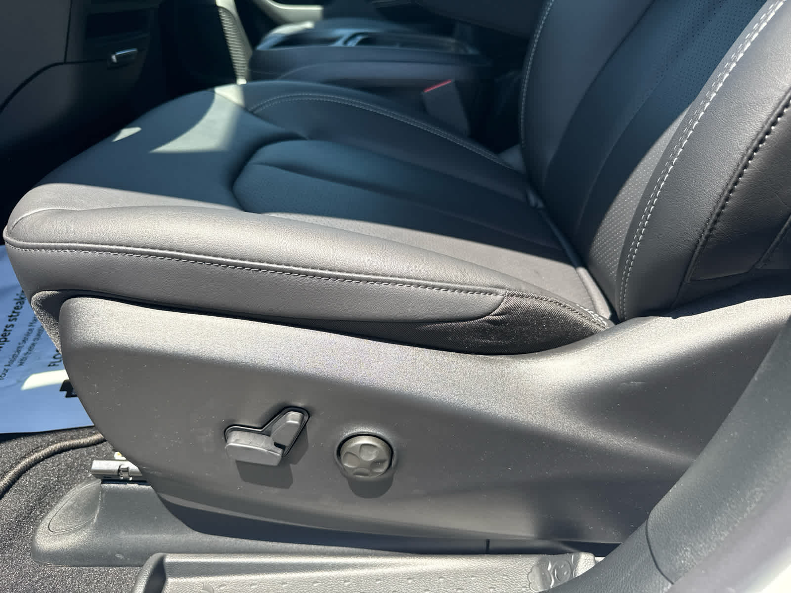 2027 Chrysler Pacifica PACIFICA SELECT
