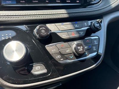 2027 Chrysler Pacifica PACIFICA SELECT