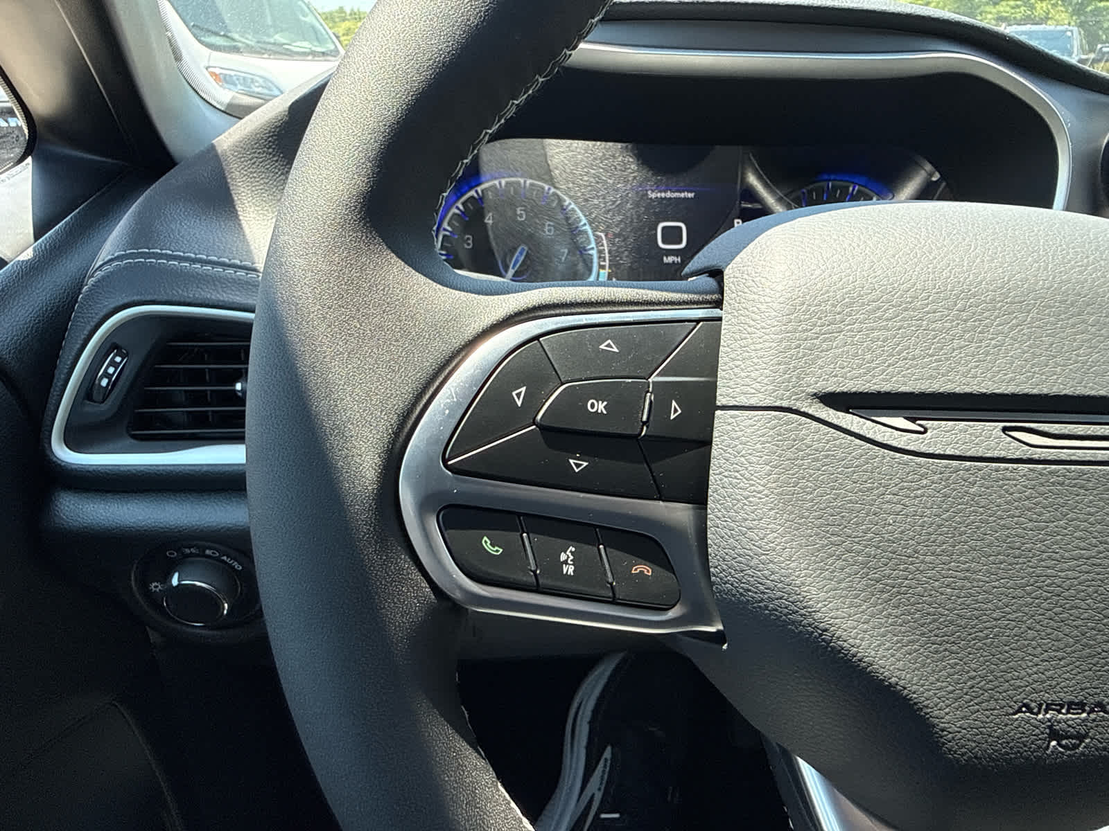 2027 Chrysler Pacifica PACIFICA SELECT