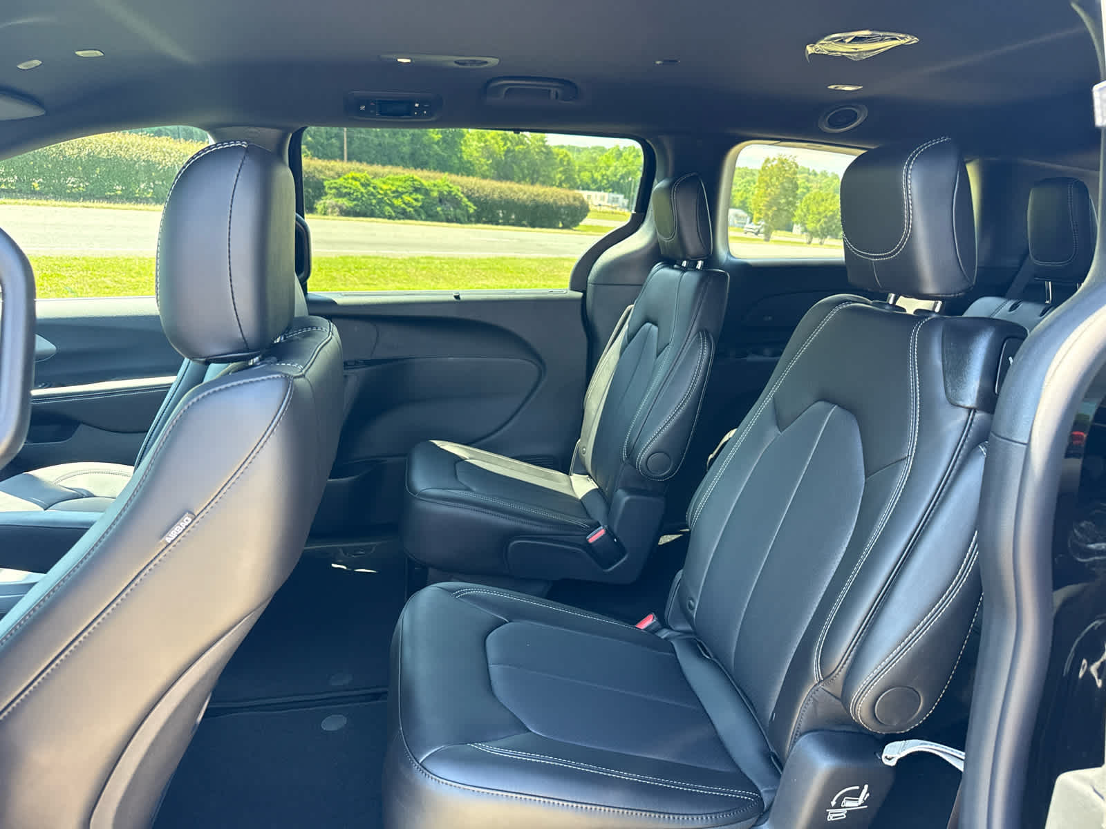 2027 Chrysler Pacifica PACIFICA SELECT