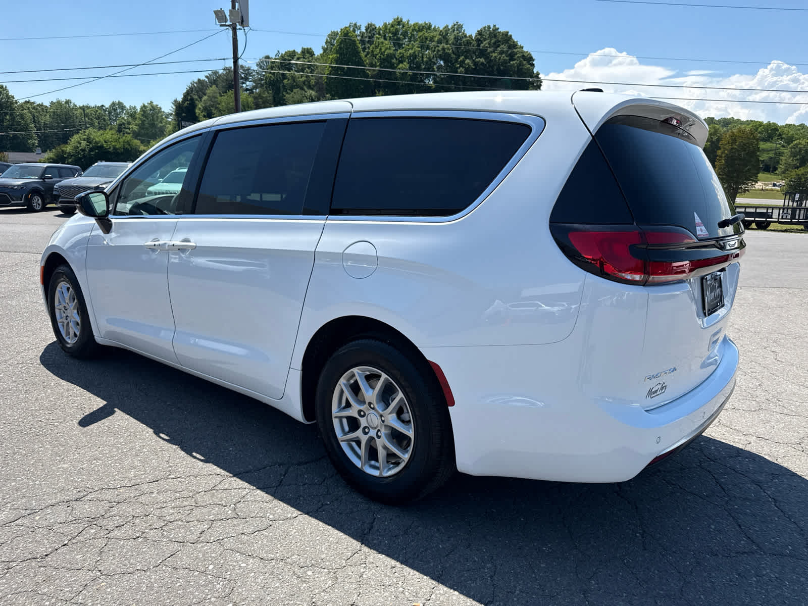 2027 Chrysler Pacifica PACIFICA SELECT