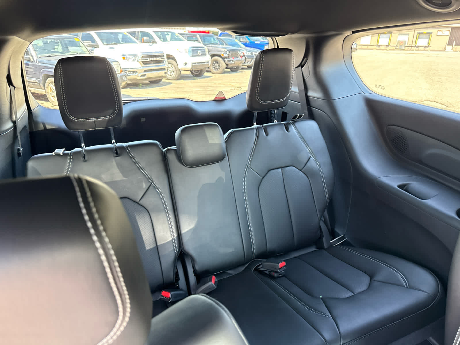 2027 Chrysler Pacifica PACIFICA SELECT