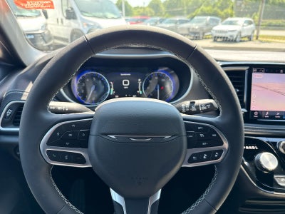 2027 Chrysler Pacifica PACIFICA SELECT