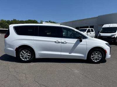 2027 Chrysler Pacifica PACIFICA SELECT