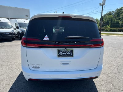 2027 Chrysler Pacifica PACIFICA SELECT
