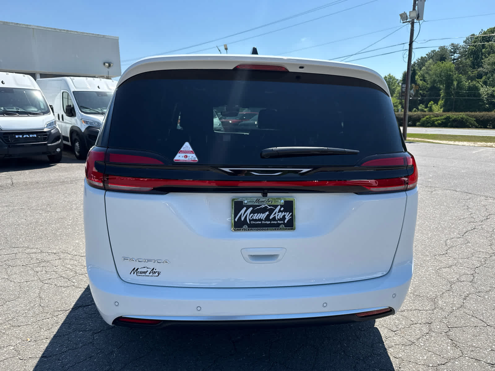 2027 Chrysler Pacifica PACIFICA SELECT