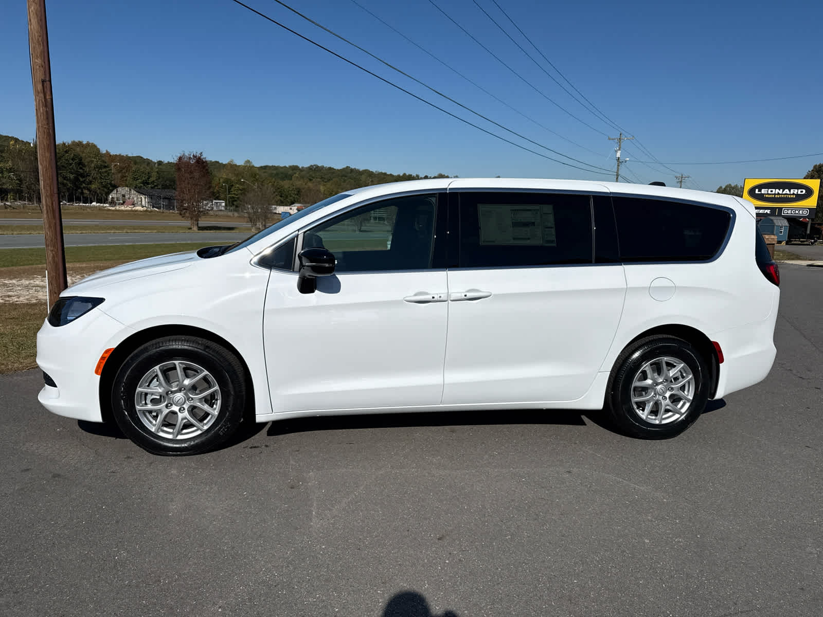 2026 Chrysler Voyager VOYAGER LX