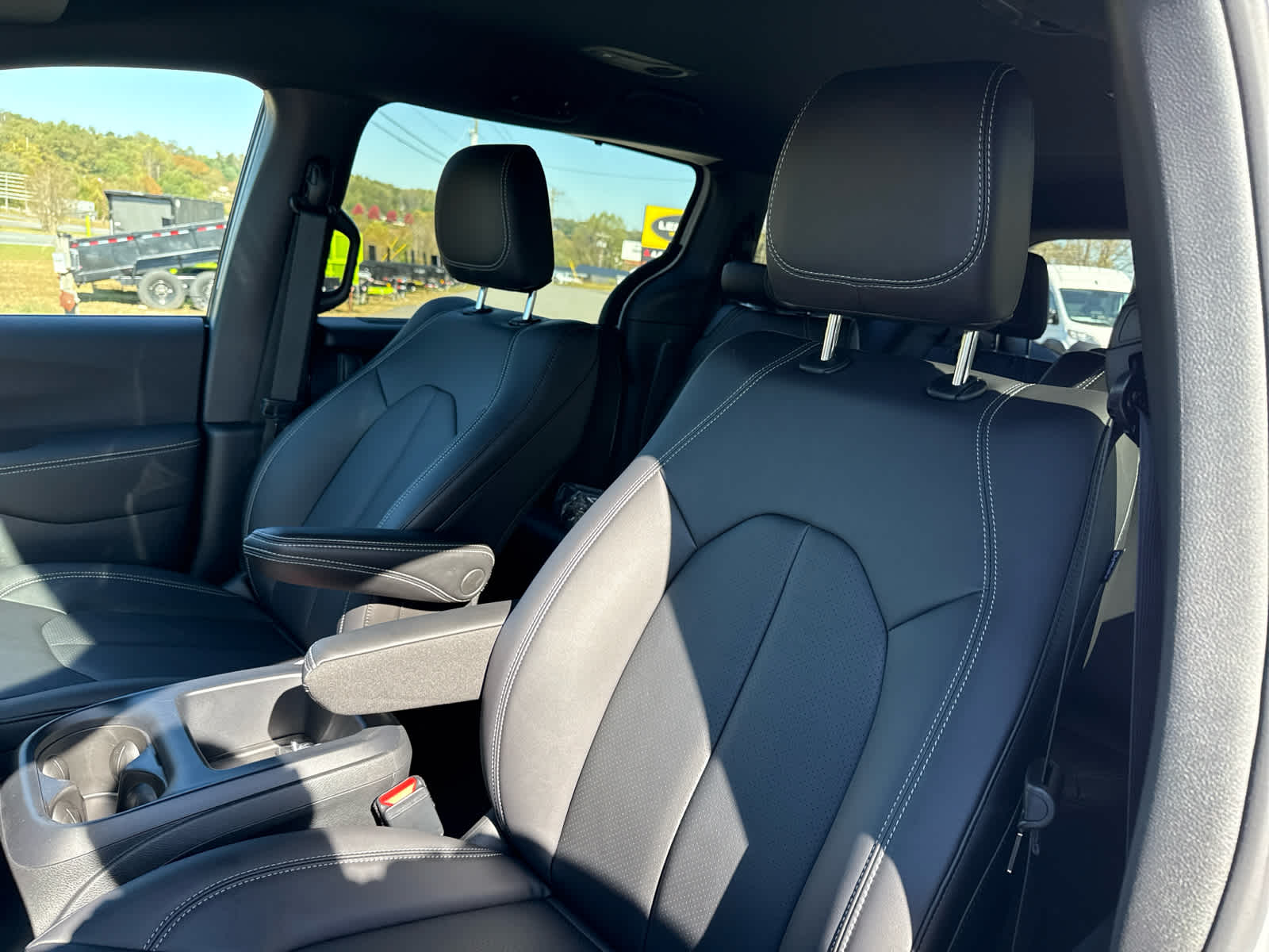 2026 Chrysler Voyager VOYAGER LX