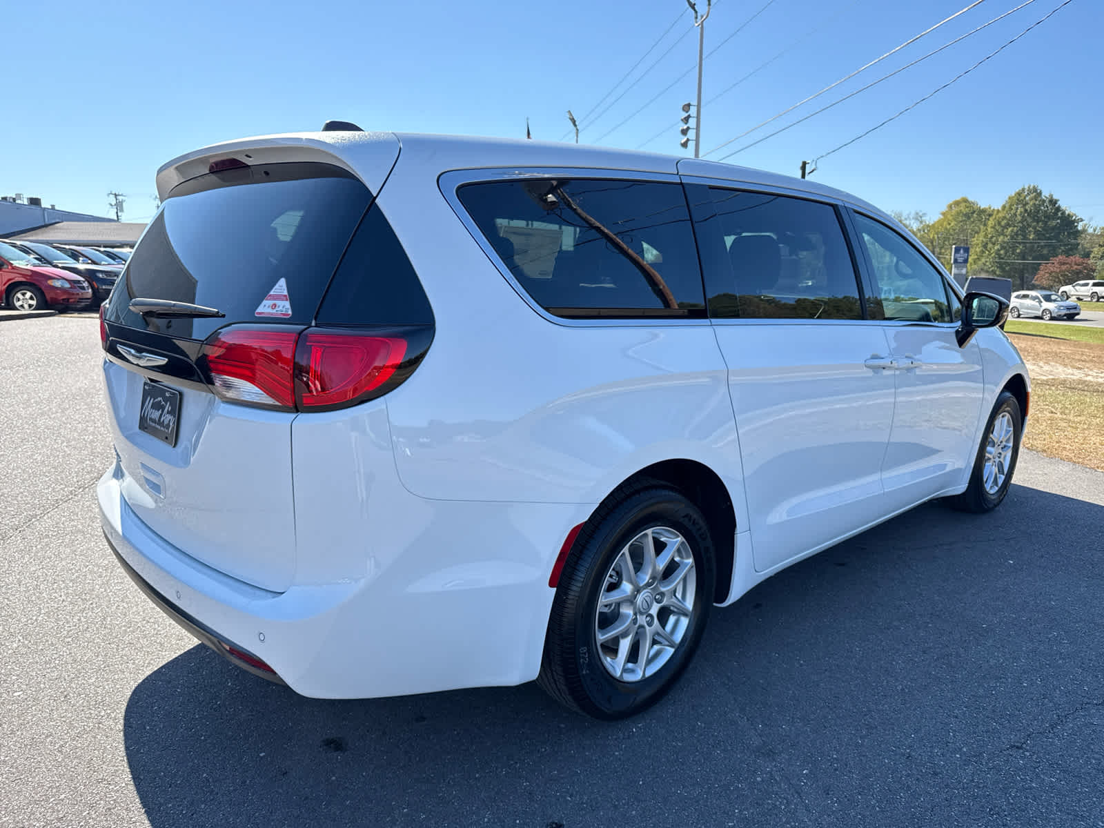 2026 Chrysler Voyager VOYAGER LX