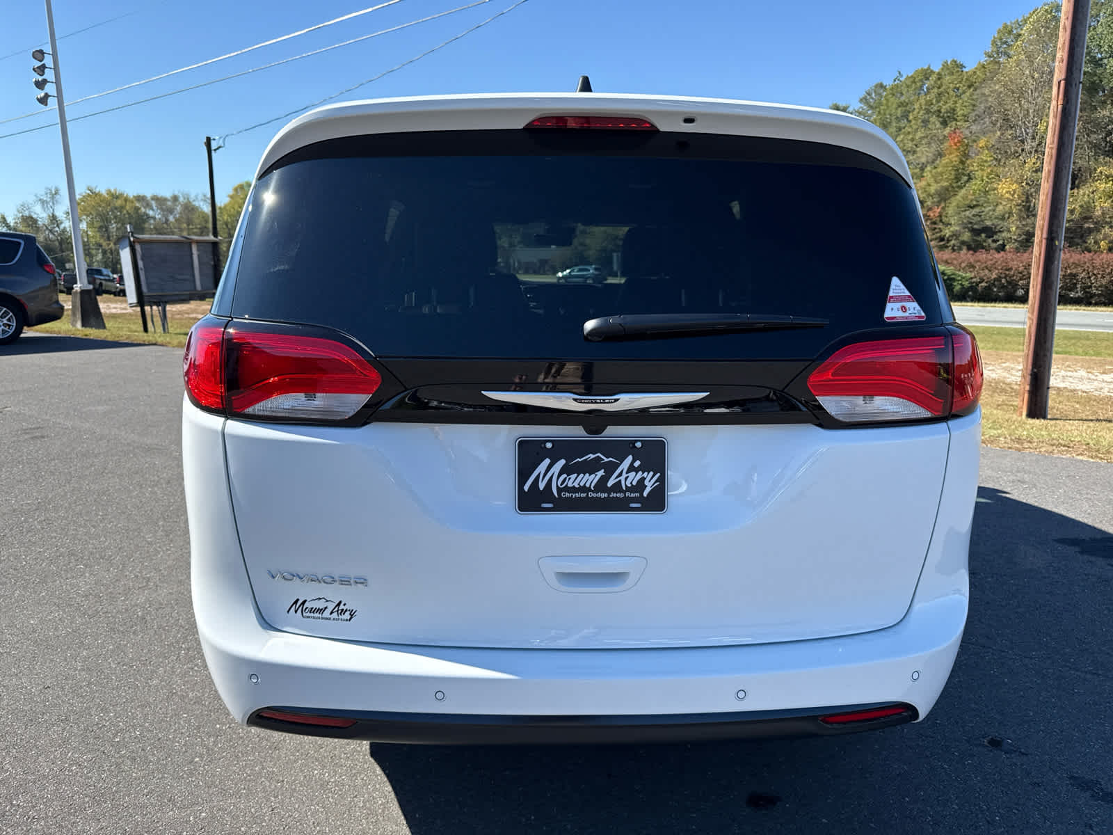 2026 Chrysler Voyager VOYAGER LX