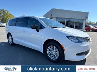 2026 Chrysler Voyager VOYAGER LX