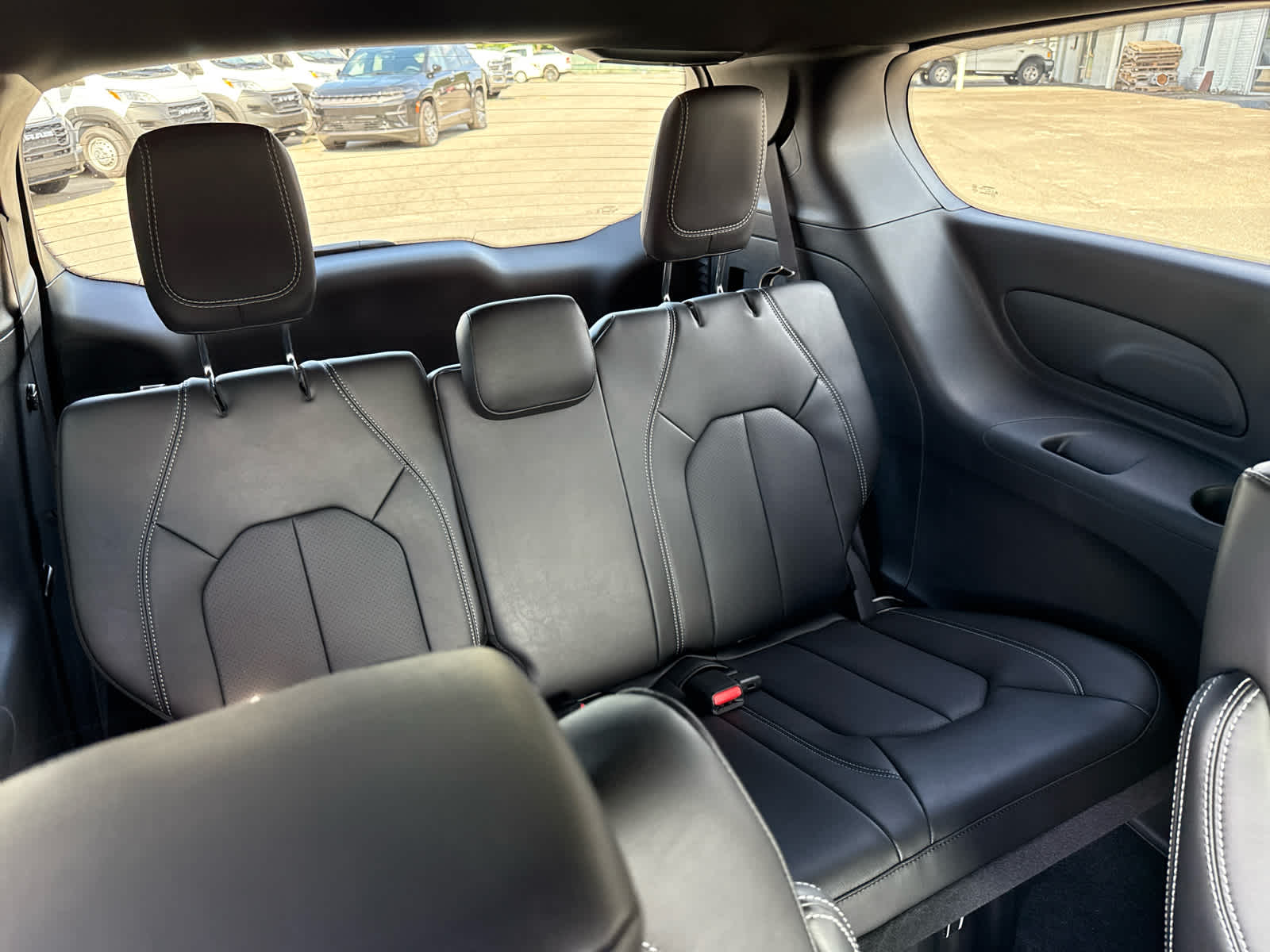 2026 Chrysler Voyager VOYAGER LX