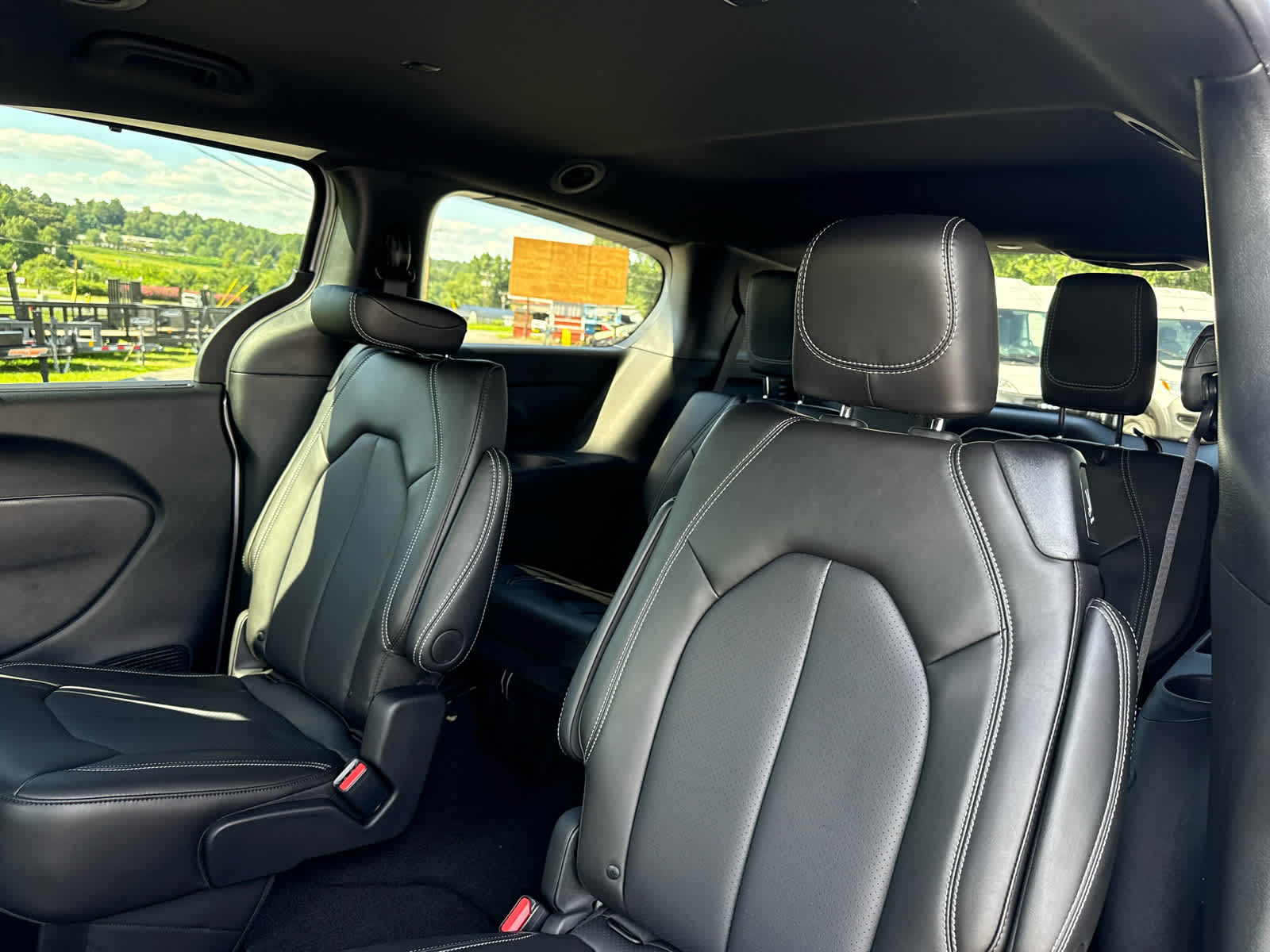 2026 Chrysler Voyager VOYAGER LX