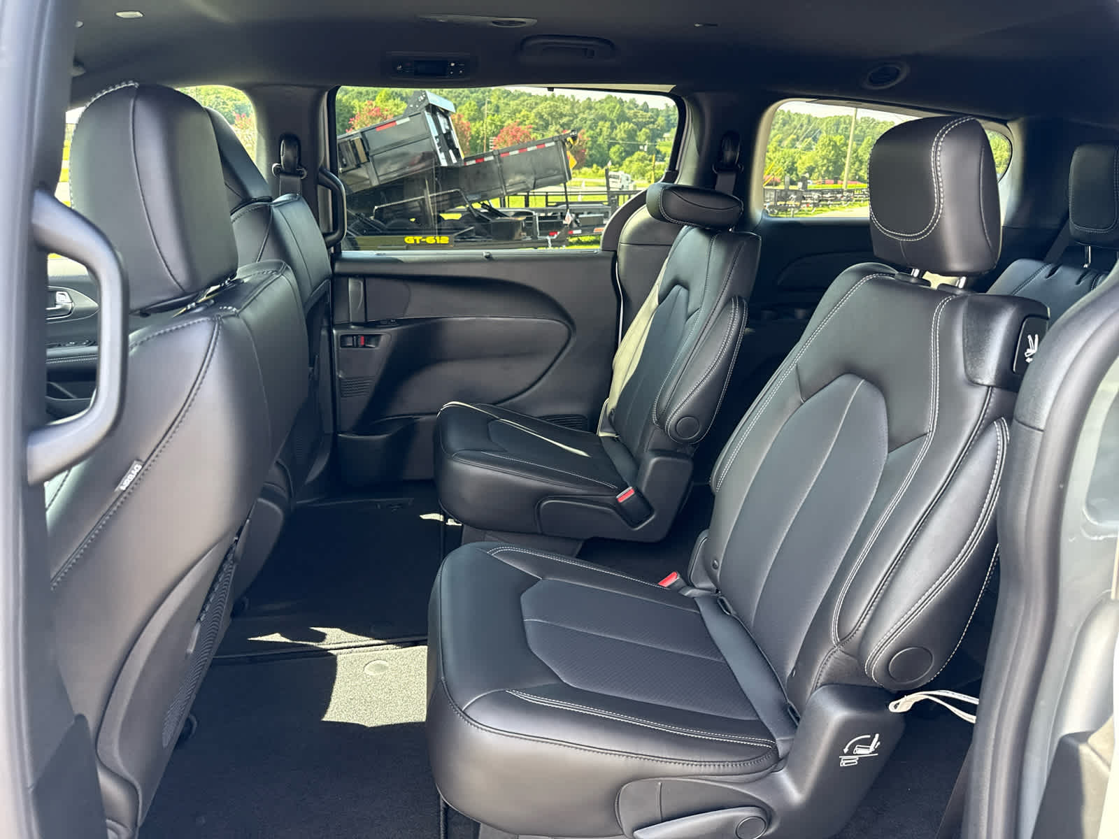 2026 Chrysler Voyager VOYAGER LX