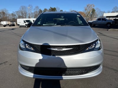 2026 Chrysler Voyager VOYAGER LX