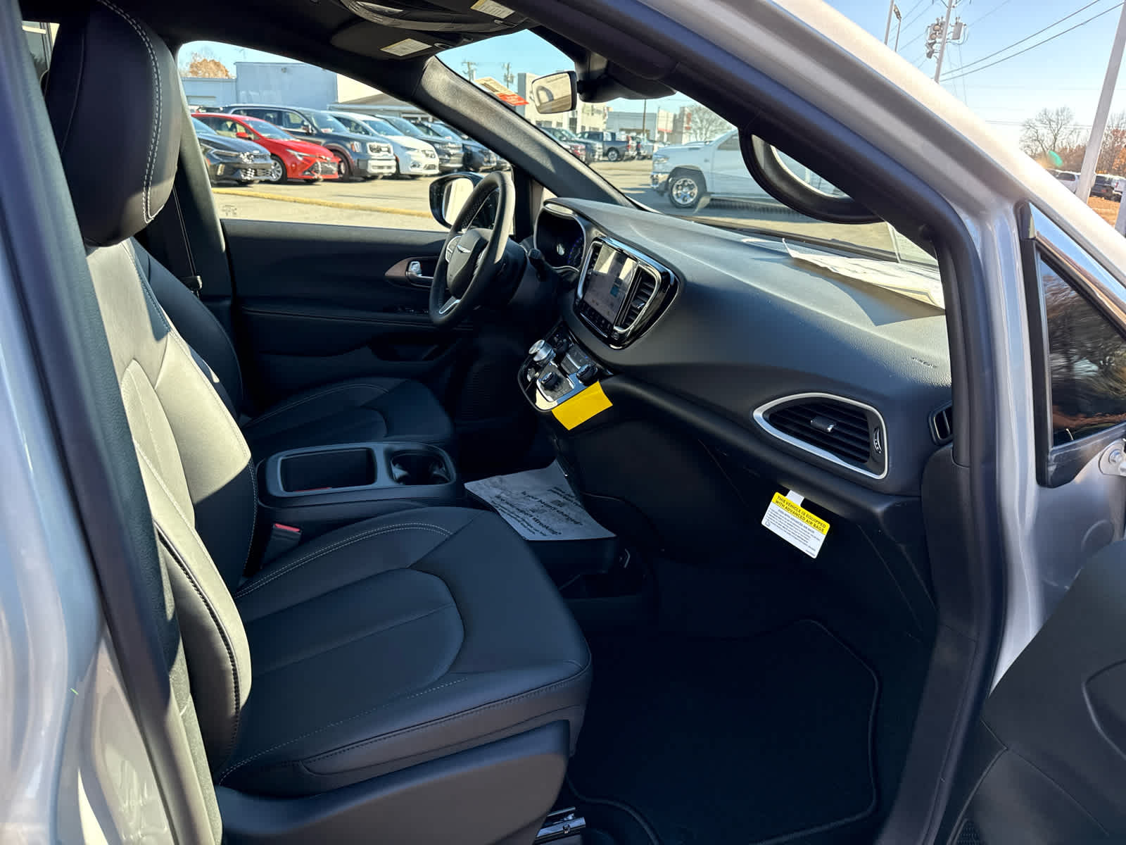 2026 Chrysler Voyager VOYAGER LX