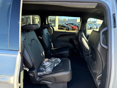 2026 Chrysler Voyager VOYAGER LX