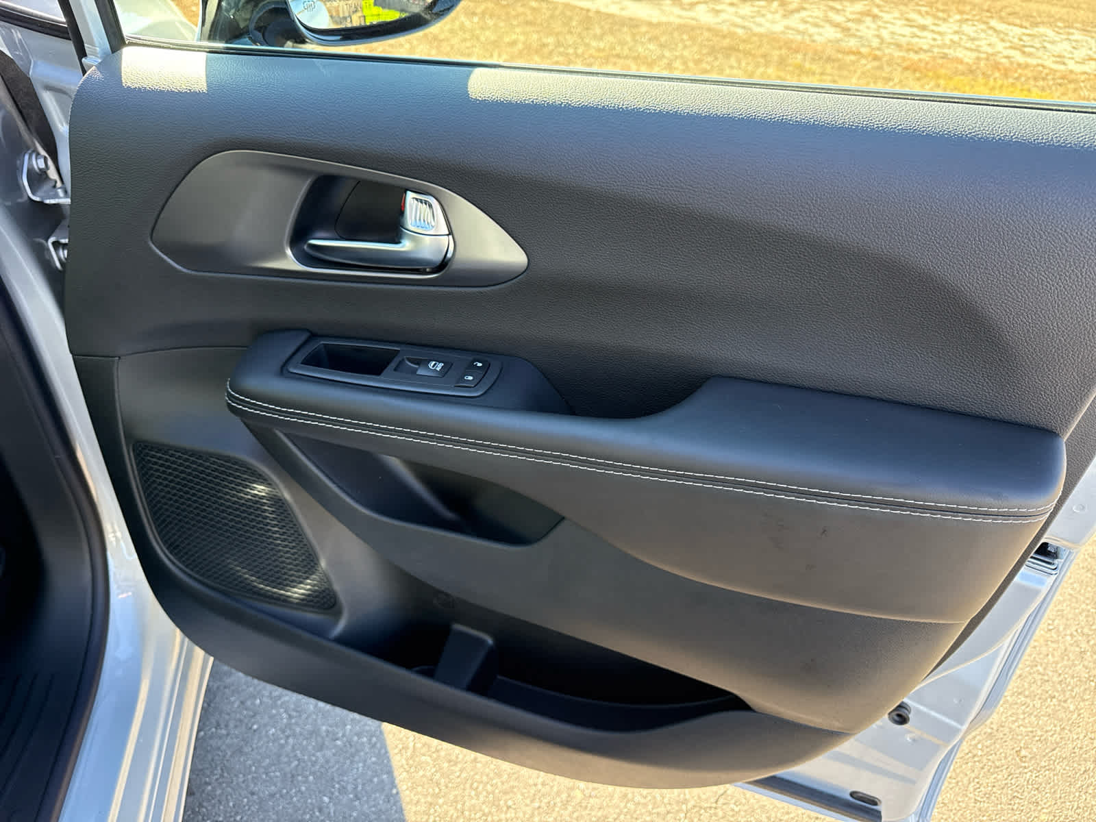 2026 Chrysler Voyager VOYAGER LX