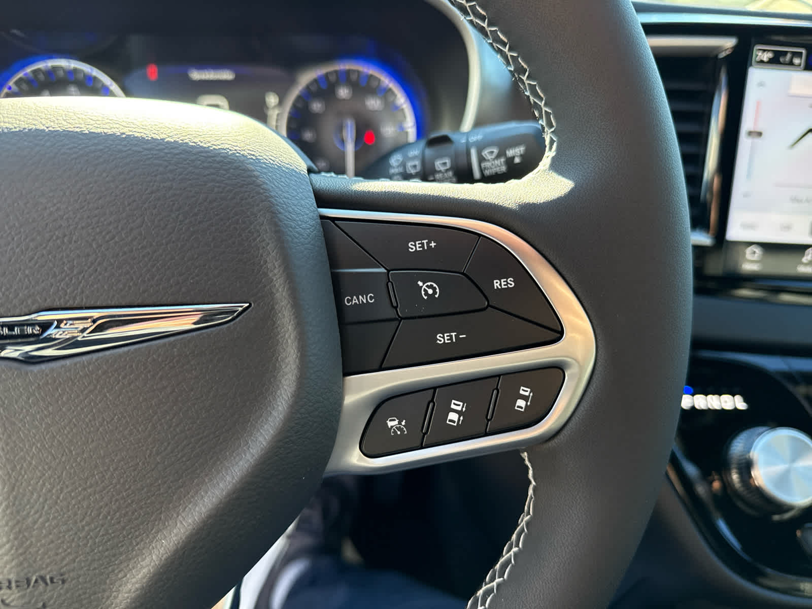 2026 Chrysler Voyager VOYAGER LX