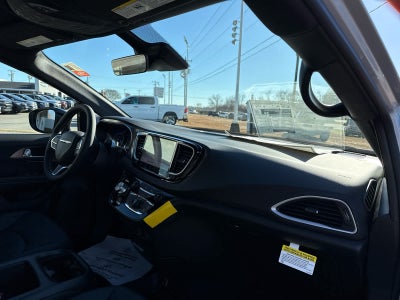 2026 Chrysler Voyager VOYAGER LX