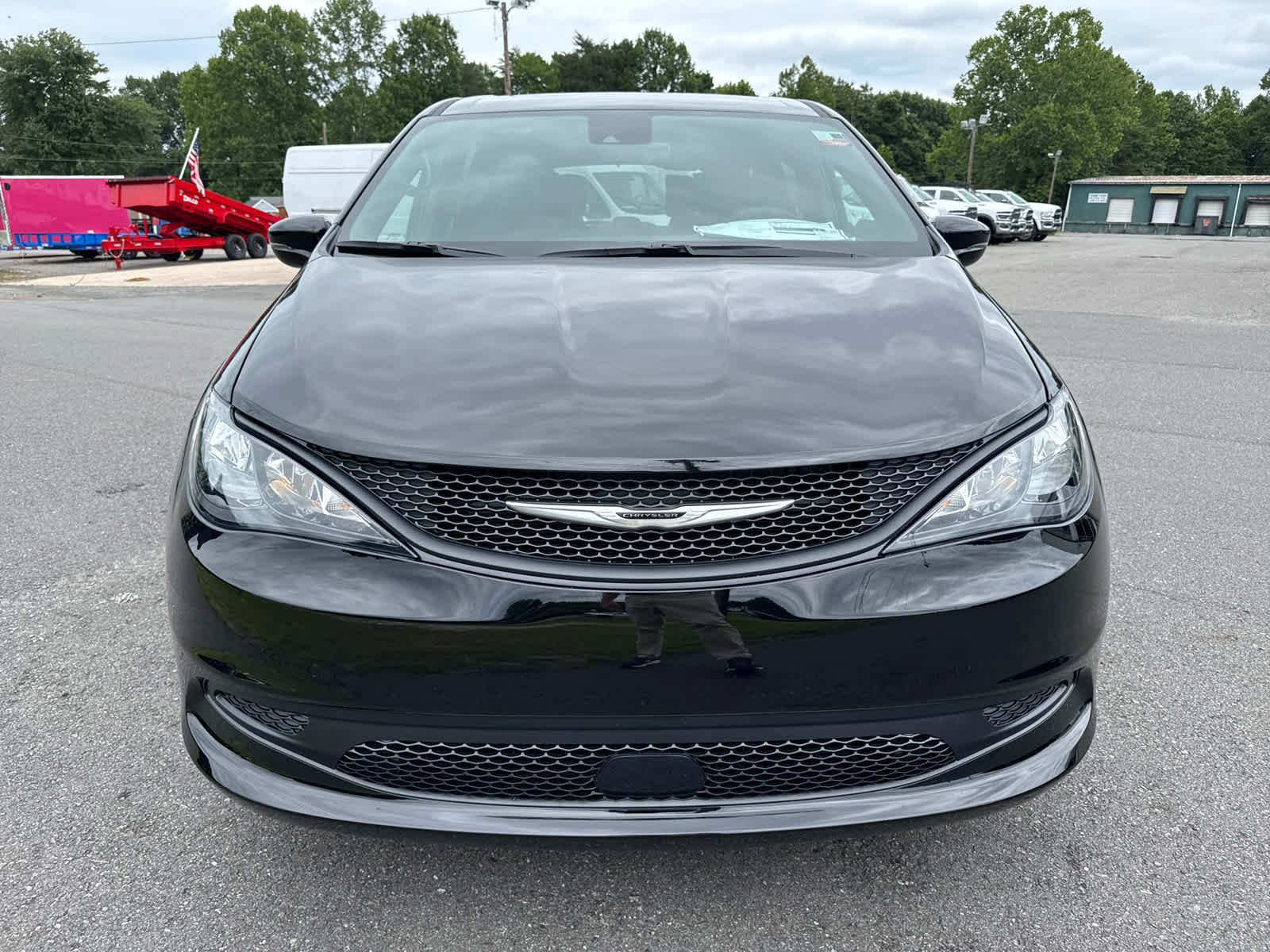 2026 Chrysler Voyager VOYAGER LX