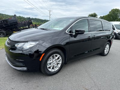 2026 Chrysler Voyager VOYAGER LX