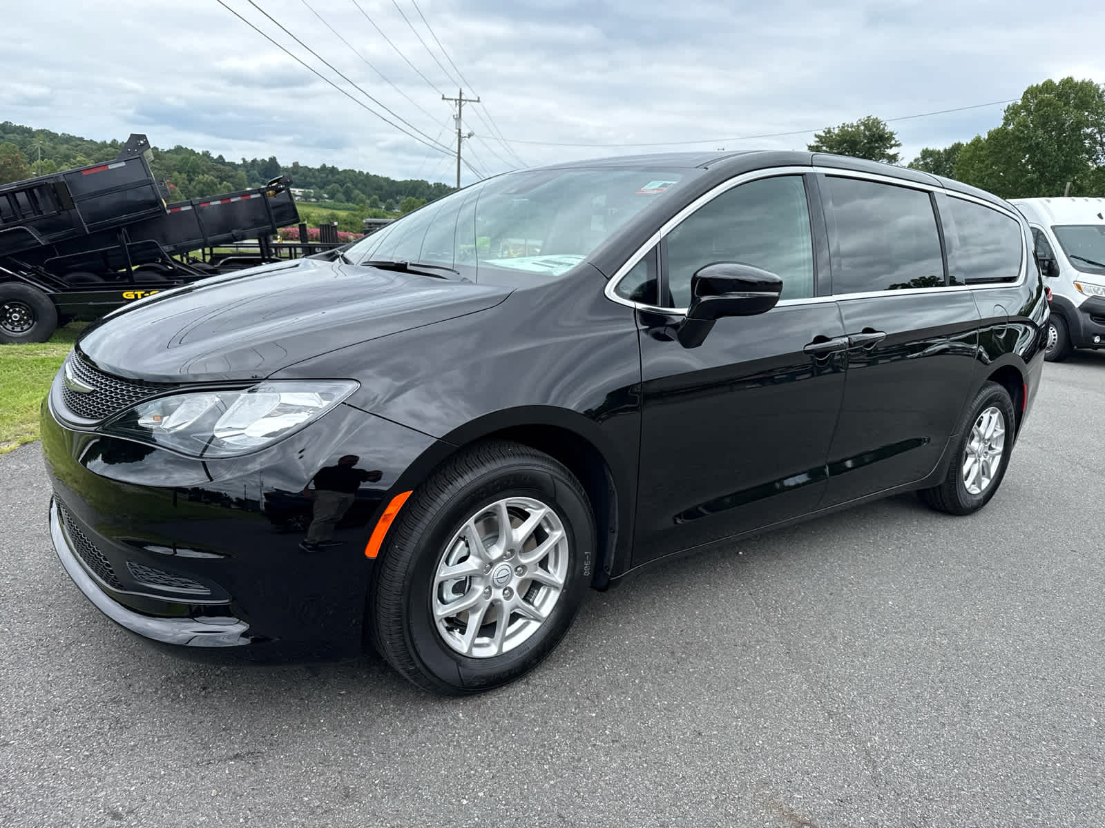 2026 Chrysler Voyager VOYAGER LX