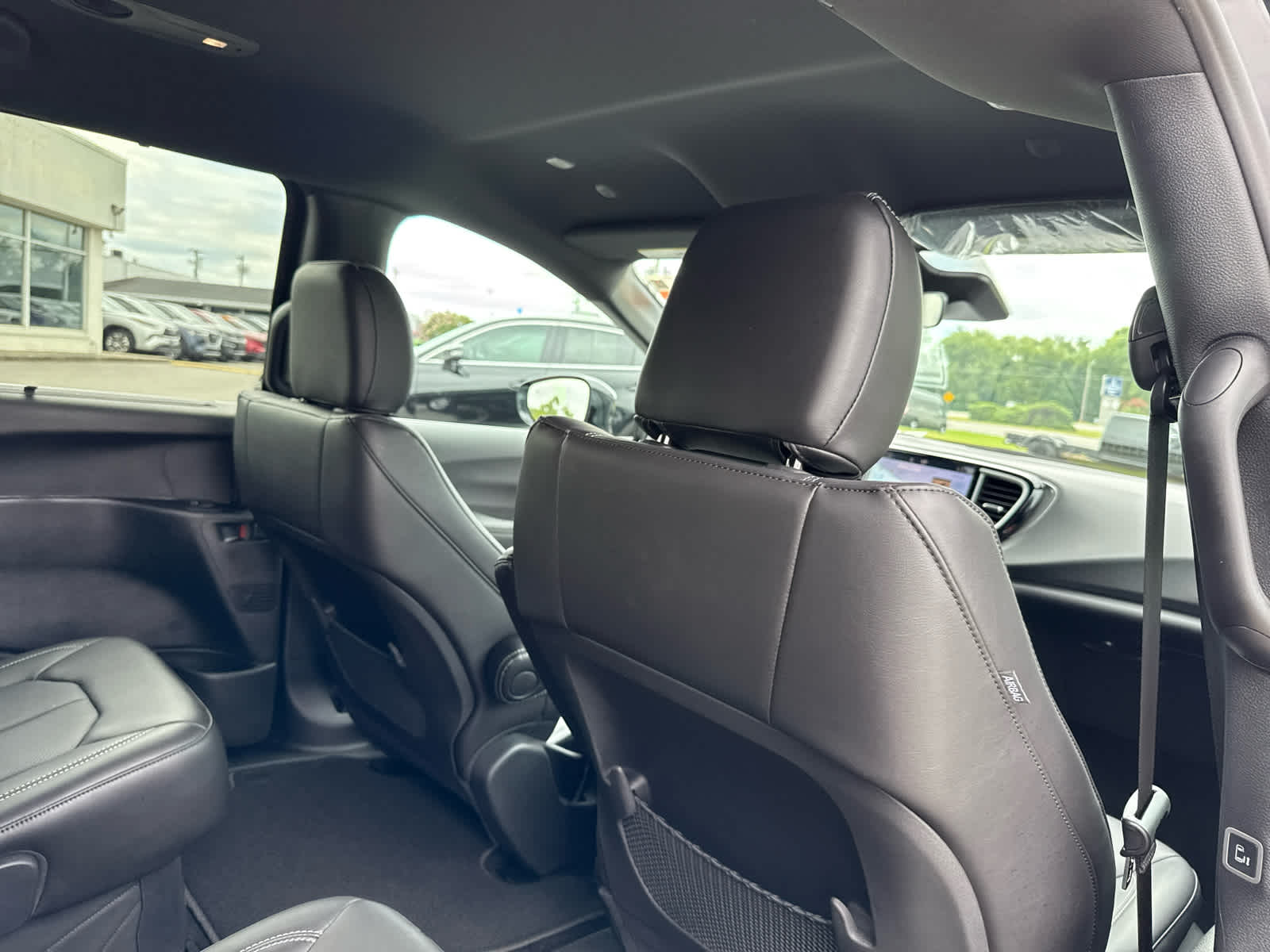 2026 Chrysler Voyager VOYAGER LX