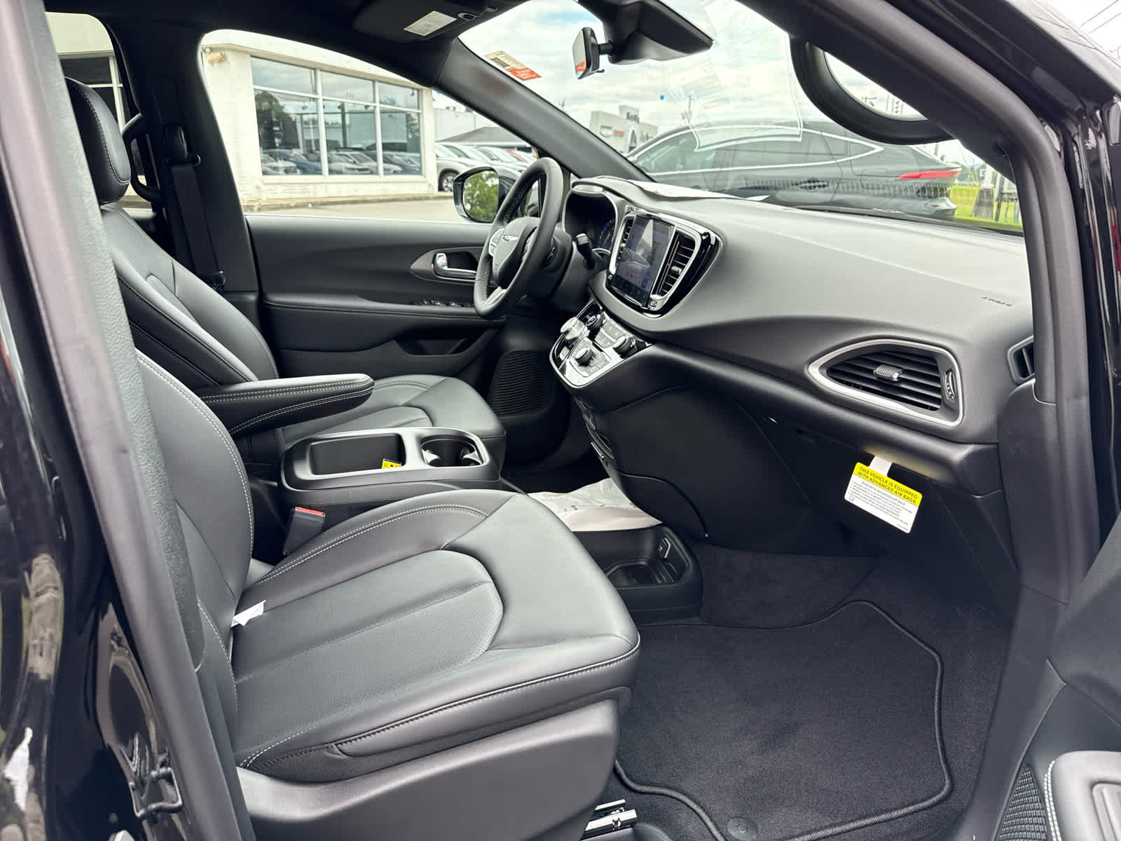 2026 Chrysler Voyager VOYAGER LX