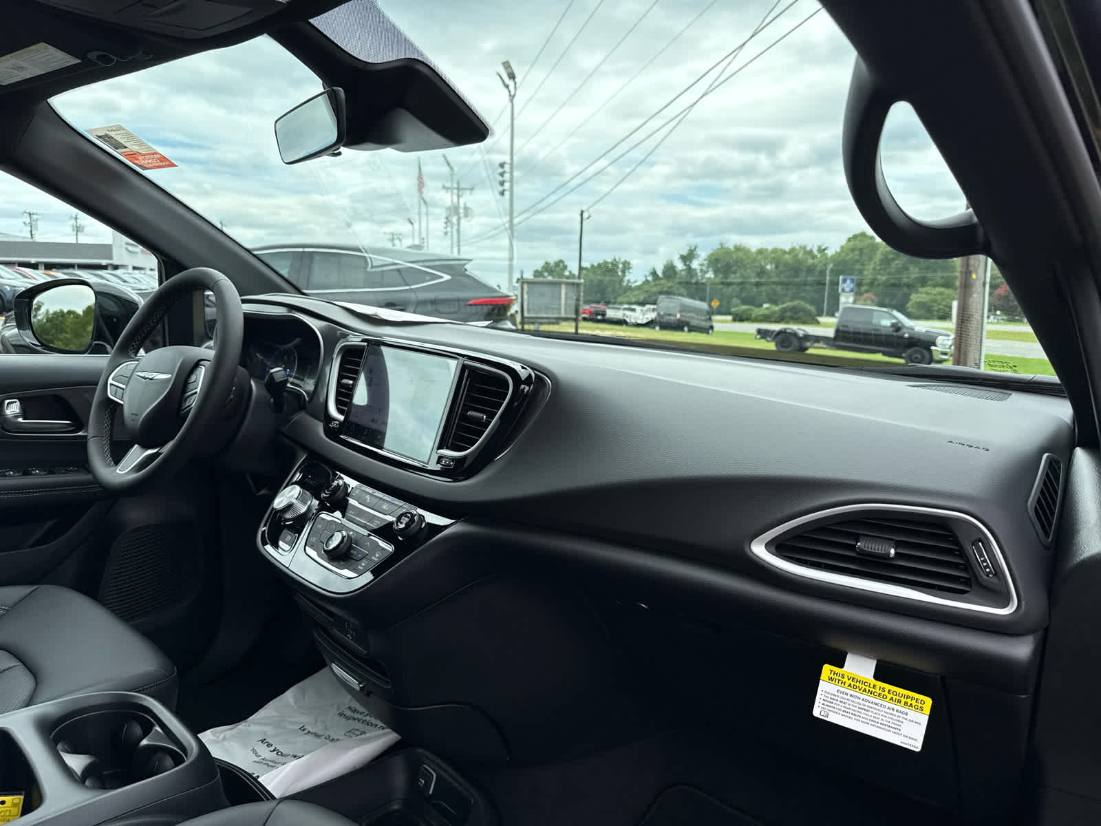 2026 Chrysler Voyager VOYAGER LX