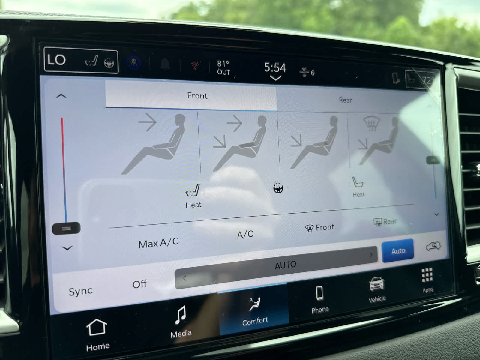 2026 Chrysler Voyager VOYAGER LX