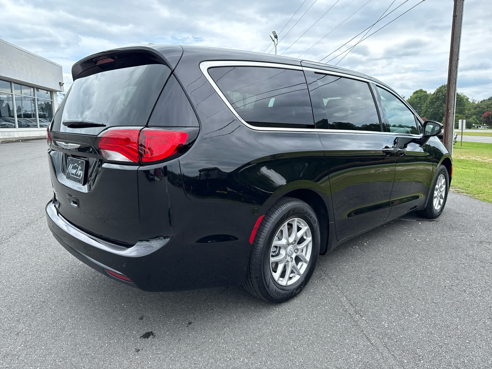 2026 Chrysler Voyager VOYAGER LX