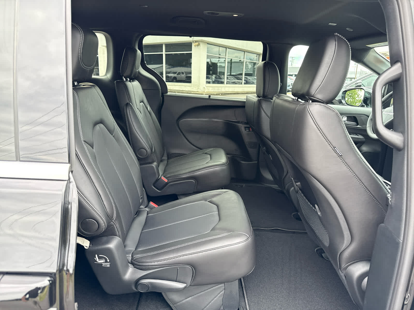 2026 Chrysler Voyager VOYAGER LX