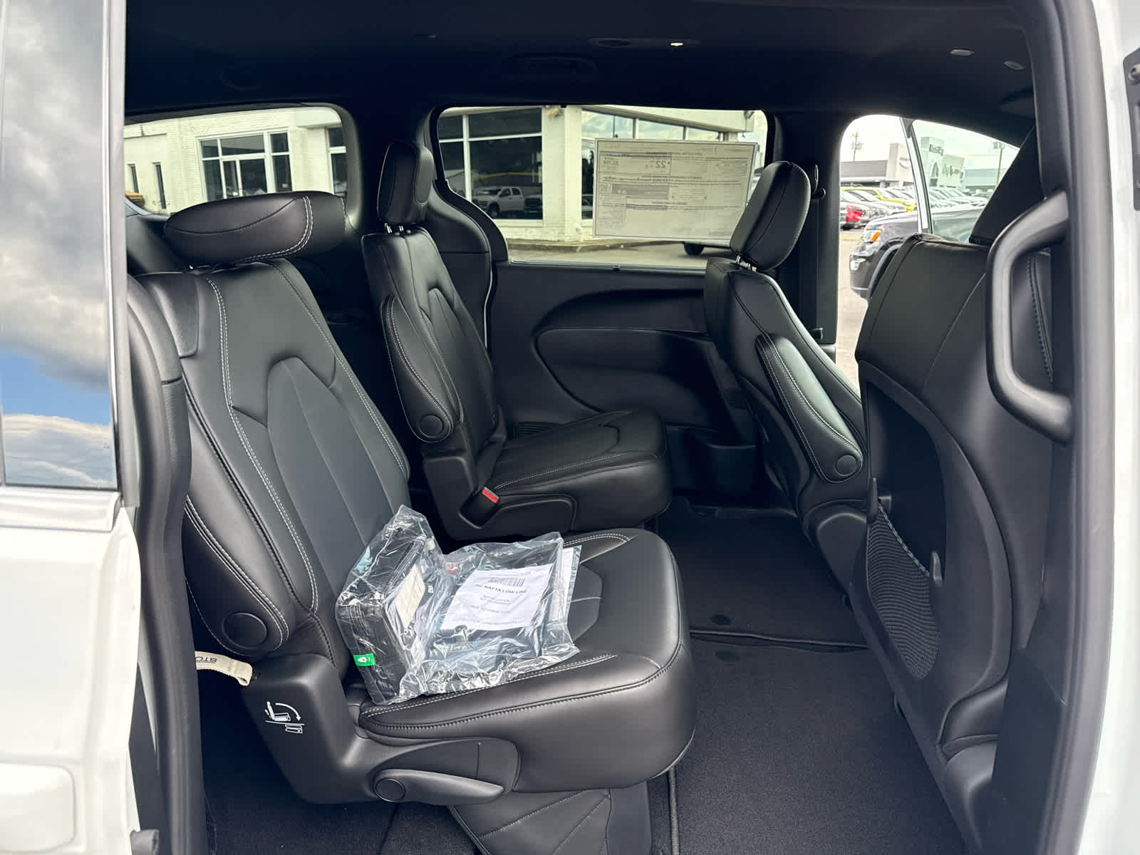 2026 Chrysler Voyager VOYAGER LX