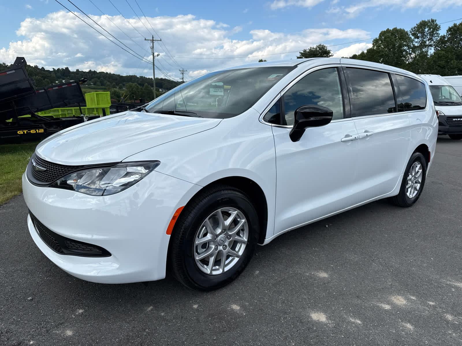 2026 Chrysler Voyager VOYAGER LX
